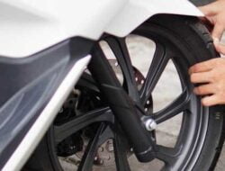 Pastikan Ban Sepeda Motor Kita Aman Saat Berkendara di Jalan Raya