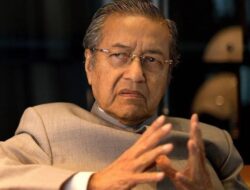 Sindiran Sadis Mahathir, Serbuan Pekerja Asing, dan Mental Pelaku UKM Kita