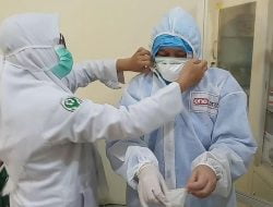 Nakes Wisma Atlet Pertama Gugur Karena Covid-19