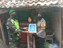TNI dan Polri di Kota Sukabumi terus Bersinergi Bantu Warga Terdampak Pandemi Covid-19