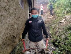 Longsor Terjang 5 Rumah di Singaparna, ACT Tasikmalaya Terjun Bantu Korban