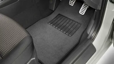 5 Langkah Jitu Jaga Kebersihan Karpet di Kabin Mobil