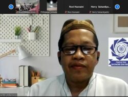 Kenangan Berkesan Dekan FEB UMBandung dengan Prof Suyatno