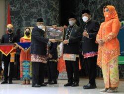 Apresiasi Gubernur Anies Terima Gelar Kehormatan Tokoh Betawi