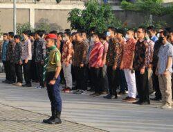 Serempak Memakai Batik, Sivitas UM Bandung Gelar Upacara HUT ke-77 Republik Indonesia