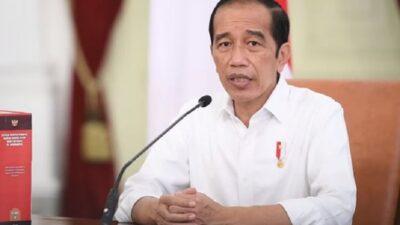 Luncurkan Kartu Kredit Khusus PNS, Jokowi: Belanja Produk Lokal UMKM