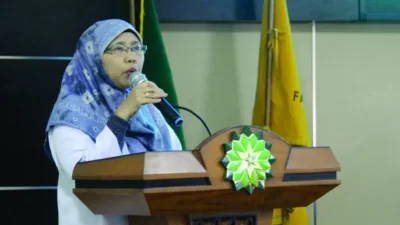 Prof Akmaliyah, Guru Besar UIN Bandung yang Bersahaja dan Toleran