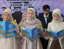 Calon Wisudawan Prodi Psikologi UM Bandung Gelar Sumpah Sarjana