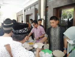 Peduli Kebutuhan Dasar Masyarakat, Dapur Kang Rasyid Sediakan Makan Gratis