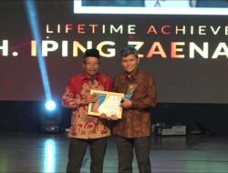 Mendapat Penghargaan Lifetime Achievement dari PWM Jabar, Ini Profil Singkat KH Iping Zaenal Abidin