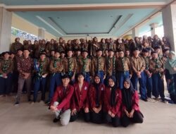 Seminar Edukasi Seks Sejak Dini Prodi Bioteknologi UM Bandung di SMA Muhammadiyah 4 Disambut Antusias Peserta