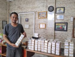 Pasca Pandemi, Penjual Mochi di Sukabumi Masih Keluhkan Sepi Pembeli