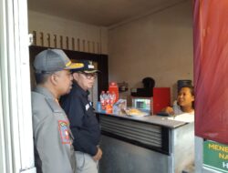 Patroli Simpatik Ramadhan di Sukabumi, Ingatkan Pedagang Warung Makan Buka Sore Hari