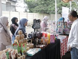 UM Bandung Hadirkan Laboratorium Kewirausahaan Lewat Pasar Gembira