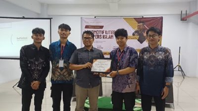 Aktivis IMM UM Bandung Gali Gagasan Mencerahkan Haji Fachrodin di Tengah Budaya Instan