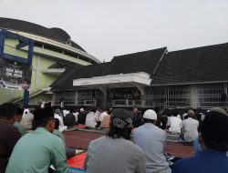 Ribuan Warga Kota Sukabumi Shalat Idul Adha di Lapang Merdeka