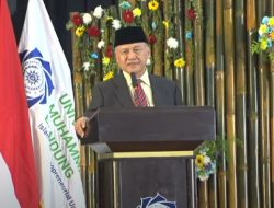 Rektor UM Bandung Dilantik, Ketua PP Muhammadiyah Optimistis Menuju Kampus Unggul