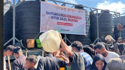 Menembus Reruntuhan, PMI dan Mitra Salurkan Air Bersih untuk Warga Gaza