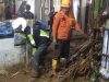 Banjir Limpasan Akibat Selokan Tersumbat Sampah, Sebabkan 18 Rumah Warga di Karangtengah Sukabumi Terdampak