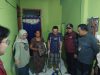 Dinsos Bantu Warga Tipar Sukabumi yang Sakit Tongkat Kayu dan Arahkan Anaknya Ikut Pelatihan