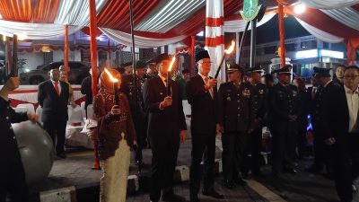 Semarak HUT RI ke-80, Kota Sukabumi Hidupkan Kembali Tradisi Pawai Obor
