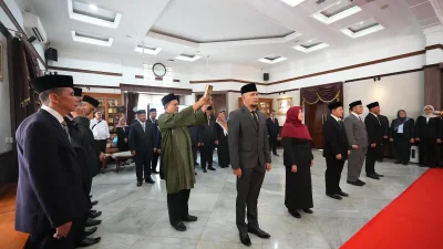 Wali Kota Sukabumi Lantik Lima Pejabat, Mulai Kepala Dinkes Hingga Dirut BPR