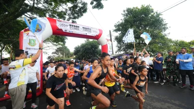 Lomba Lari dan Gerak Jalan Semarakkan Kejuaraan Tarkam di Sukabumi