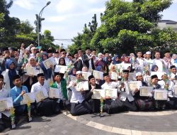 Di Depan Balai Kota Sukabumi, Ribuan Warga Peringati Hari Santri