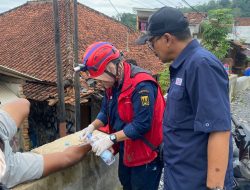 PMI Kabupaten Sukabumi Lakukan Mobile Clinic, Sisir Penyintas Banjir Cisolok