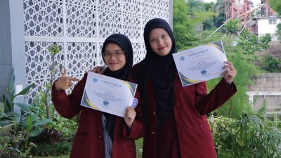 Artikelnya Kupas Fenomena Anak Muda Curhat dengan AI, Mahasiswa UM Bandung Toreh Prestasi Nasional