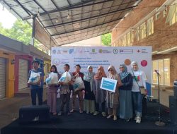 Filantra Salurkan Paket Sembako untuk Peringatan Hari Disabilitas Internasional PERTUNI Kota Sukabumi