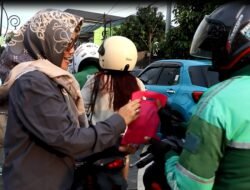 Kabag Pemerintahan Turun Langsung, Bersama Para Lurah Kota Sukabumi Berbagi Takjil untuk Warga