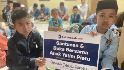 Kabarindah.com Tebar Kepedulian di Sudut Kampung Sukabumi, Hangatkan Ramadhan Anak Yatim