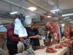H-2 Lebaran, Harga Daging Sapi di Pasar Tradisional Sukabumi Tembus Rp 160 Ribu Per Kilogram