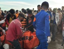 Sempat Hilang Terseret Arus di Pantai Karangnaya Sukabumi, Seorang Remaja Akhirnya Ditemukan Meninggal