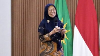 Semangat Belajar Sepanjang Hayat, Inspirasi dari Guru PAUD 77 Tahun yang Kuliah di UM Bandung