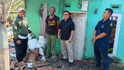 Legislator PKS Sambangi Korban Kebakaran di Baros Kota Sukabumi, Salurkan Bantuan dan Dukungan Moral