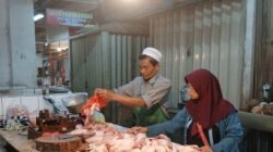 Siaga Bapokting Hari Ini, Harga Ayam dan Telur di Pasar Tradisional Kota Sukabumi Turun Pasca Lebaran