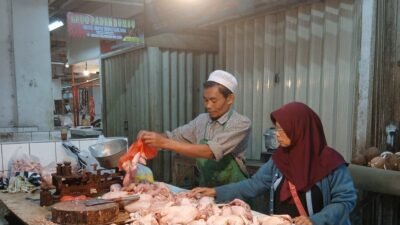 Siaga Bapokting Hari Ini, Harga Ayam dan Telur di Pasar Tradisional Kota Sukabumi Turun Pasca Lebaran