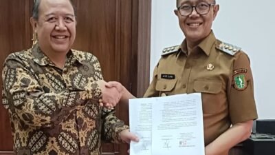 Wali Kota Sukabumi Tunjuk Achmad Barlian Pimpin Dewas Perumda BPR, Targetkan Peningkatan PAD