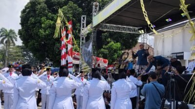 Kolaborasi Lintas Komunitas di Karnaval Budaya, Bakesbangpol Kota Sukabumi Tampilkan Harmoni dari Paskibraka hingga Pengamen Jalanan
