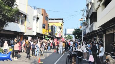 CFD Spesial HUT ke-112 Kota Sukabumi, Warga Padati Jalan Ahmad Yani, Ekonomi Lokal Ikut Bergeliat