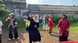 Senam Berkebaya di Hari Kartini, Ibu-Ibu Tipar Tebar Energi Positif