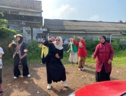 Senam Berkebaya di Hari Kartini, Ibu-Ibu Tipar Tebar Energi Positif