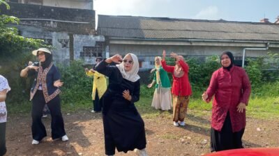 Senam Berkebaya di Hari Kartini, Ibu-Ibu Tipar Tebar Energi Positif