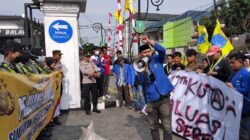 Momen Hari Jadi Sukabumi ke-112, PMII Gelar Aksi Unjukrasa Desak Pemkot Prioritaskan Penanganan Sampah hingga Infrastruktur