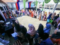 Pertamina Salurkan 2.000 Paket Sembako Melalui Pasar Murah di Balongan