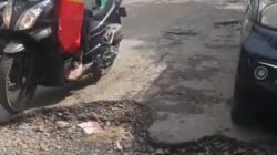 Jalan Berlubang di Ciaul Pasir Cikole Makan Korban, Pemkot Sukabumi Akui Terkendala Anggaran