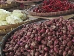 Harga Bapokting di Pasar Sukabumi Fluktuatif, Bawang Merah Naik, Cabai Merah Turun