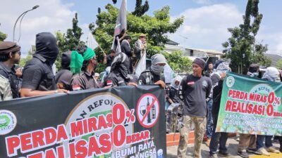 Desak Penegakan Perda Miras Nol Persen, Ratusan Massa Garis Demo ke Balai Kota Sukabumi